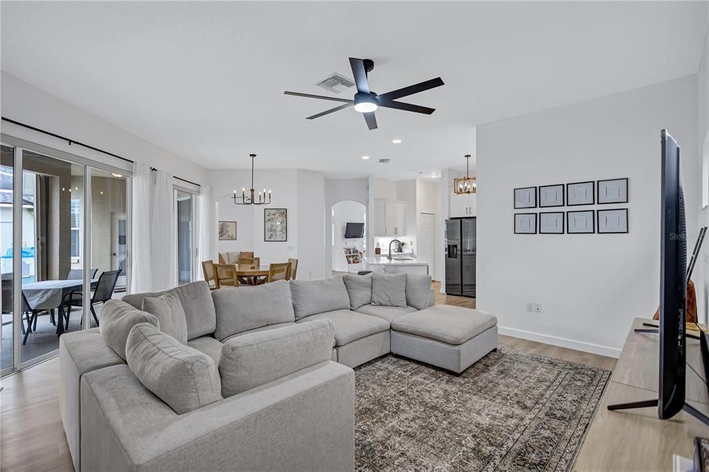 For Sale: $575,000 (4 beds, 3 baths, 2428 Square Feet)