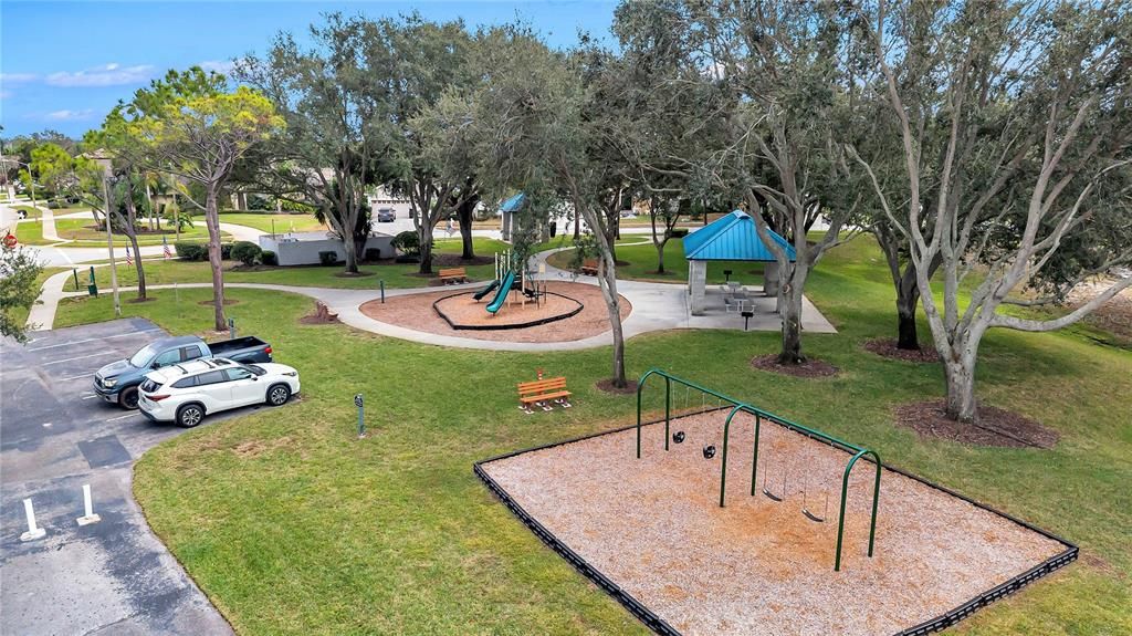 For Sale: $575,000 (4 beds, 3 baths, 2428 Square Feet)