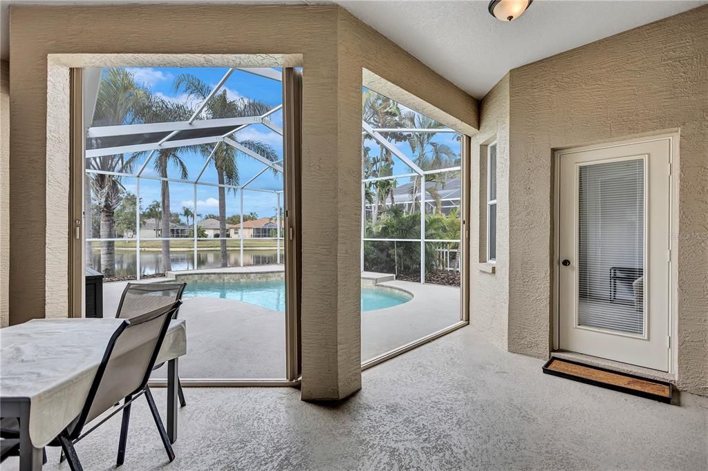 For Sale: $575,000 (4 beds, 3 baths, 2428 Square Feet)