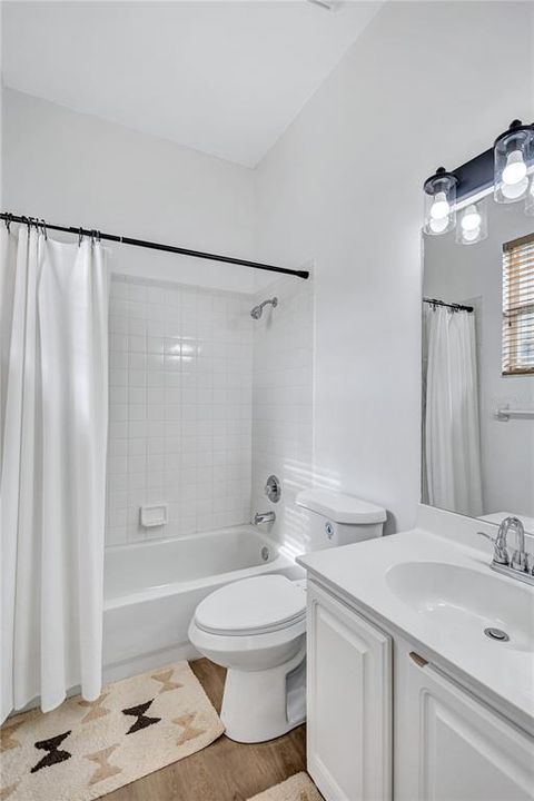 For Sale: $575,000 (4 beds, 3 baths, 2428 Square Feet)