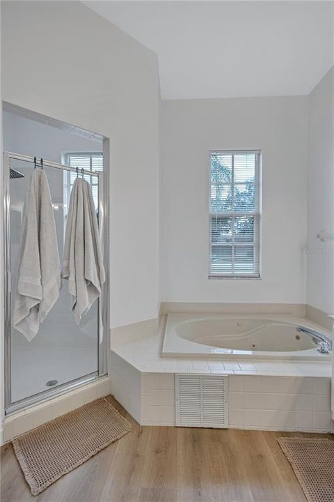 For Sale: $575,000 (4 beds, 3 baths, 2428 Square Feet)