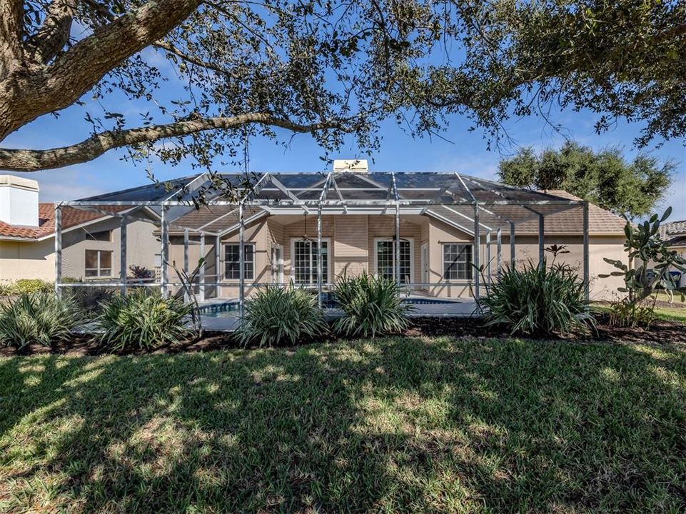 En Venta: $549,000 (3 camas, 2 baños, 1935 Pies cuadrados)