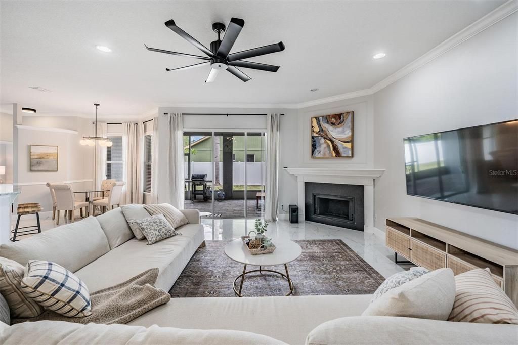 出租: $3,200 (3 贝兹, 2 浴室, 1975 平方英尺)