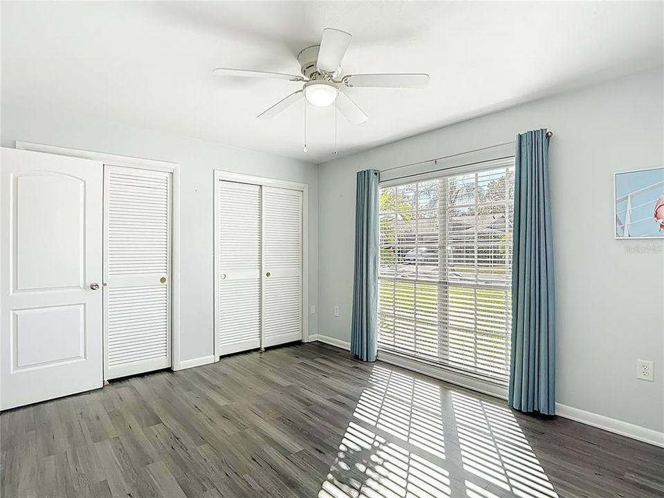 For Sale: $249,000 (2 beds, 1 baths, 1068 Square Feet)