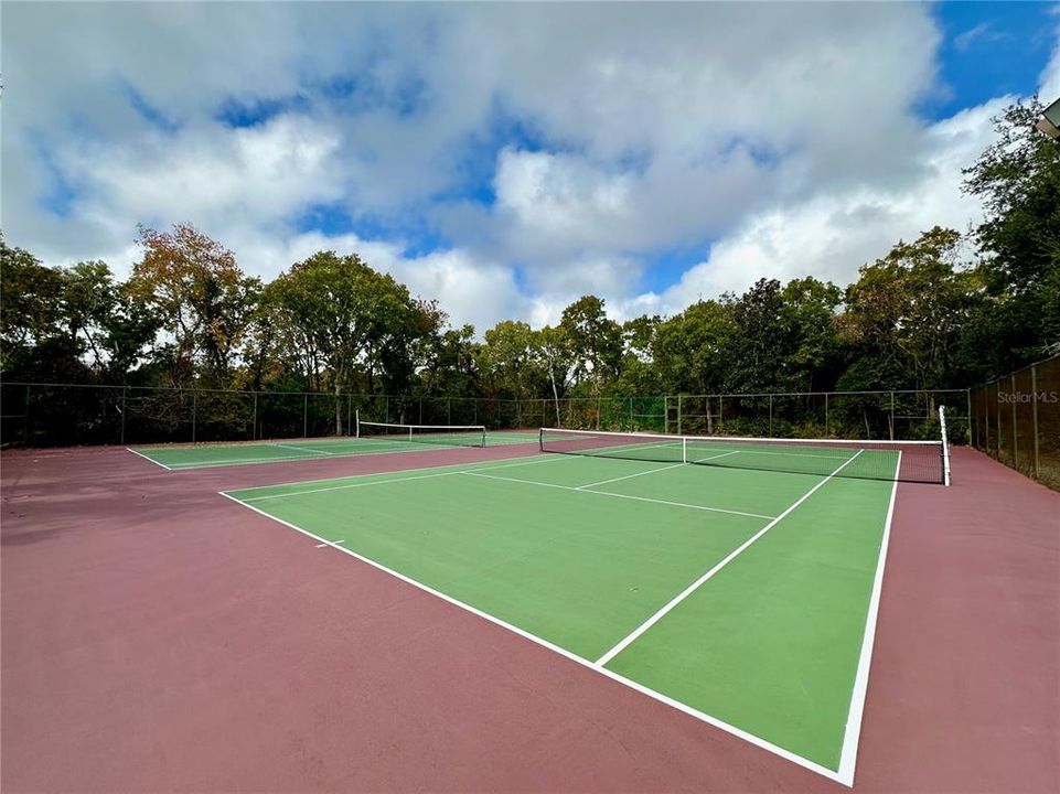 For Sale: $249,000 (2 beds, 1 baths, 1068 Square Feet)