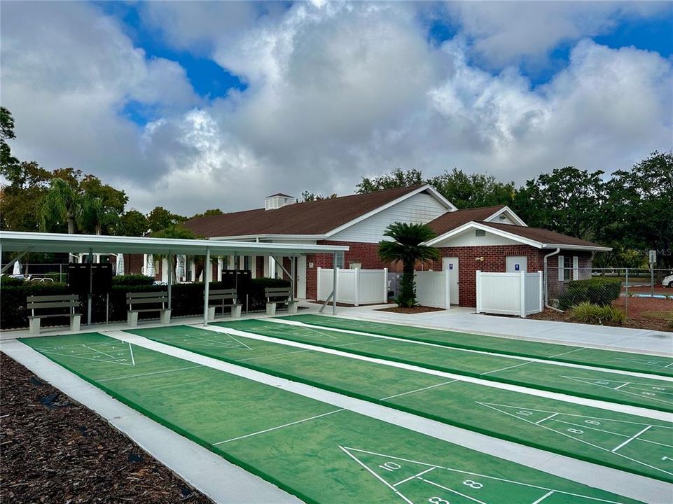 For Sale: $249,000 (2 beds, 1 baths, 1068 Square Feet)