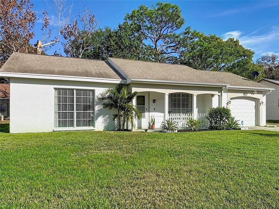 For Sale: $249,000 (2 beds, 1 baths, 1068 Square Feet)