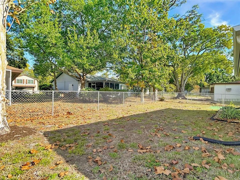 For Sale: $249,000 (2 beds, 1 baths, 1068 Square Feet)