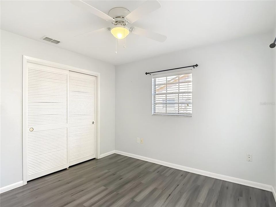 For Sale: $249,000 (2 beds, 1 baths, 1068 Square Feet)