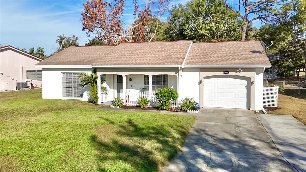 For Sale: $249,000 (2 beds, 1 baths, 1068 Square Feet)