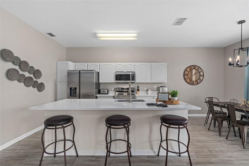 For Sale: $610,000 (4 beds, 4 baths, 1824 Square Feet)