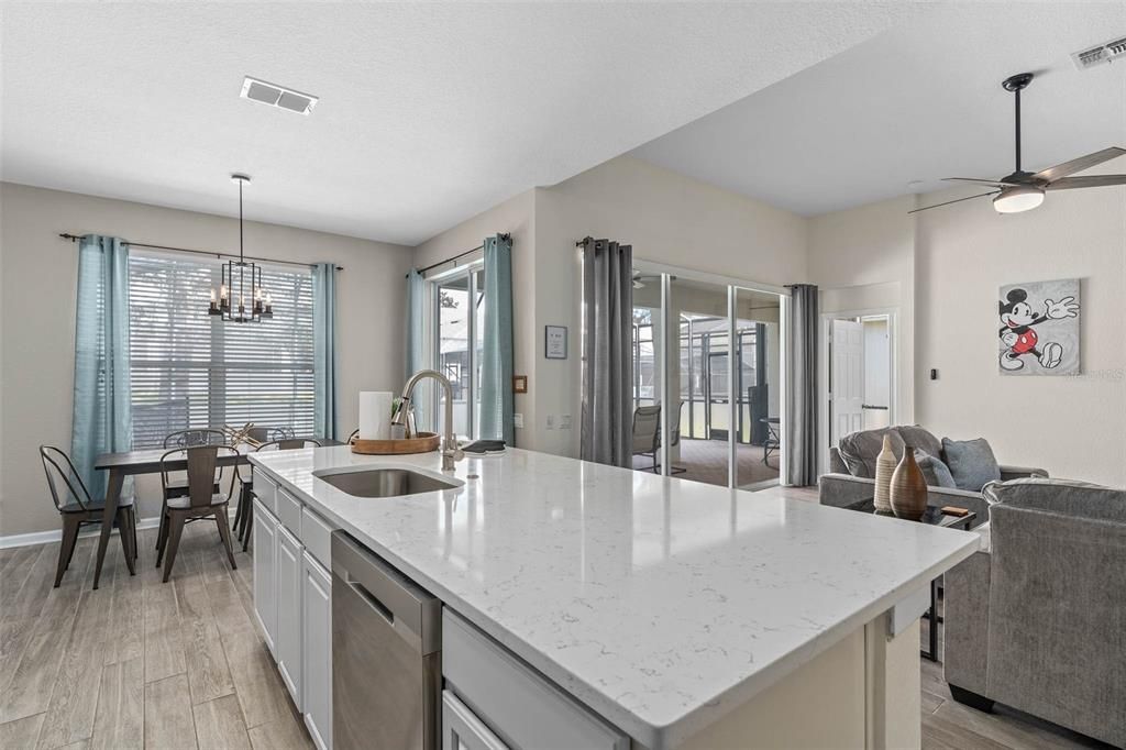 For Sale: $610,000 (4 beds, 4 baths, 1824 Square Feet)