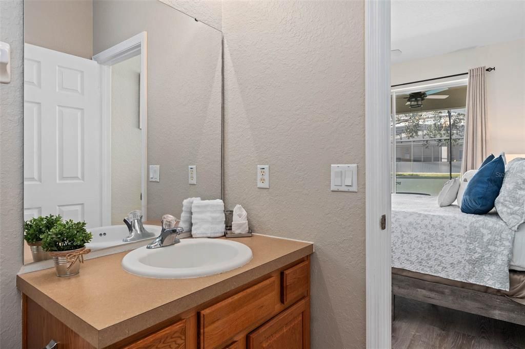 For Sale: $610,000 (4 beds, 4 baths, 1824 Square Feet)