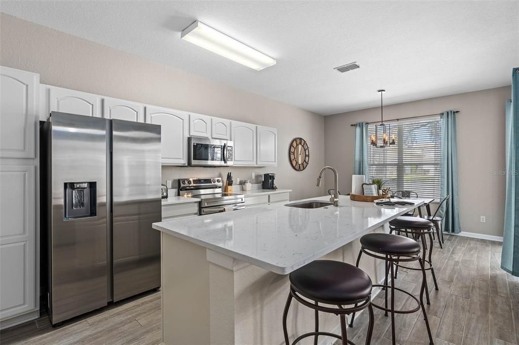 For Sale: $610,000 (4 beds, 4 baths, 1824 Square Feet)