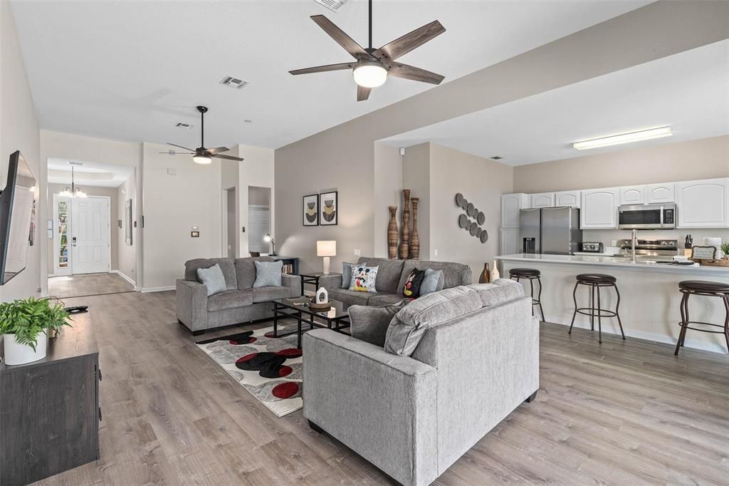 For Sale: $610,000 (4 beds, 4 baths, 1824 Square Feet)