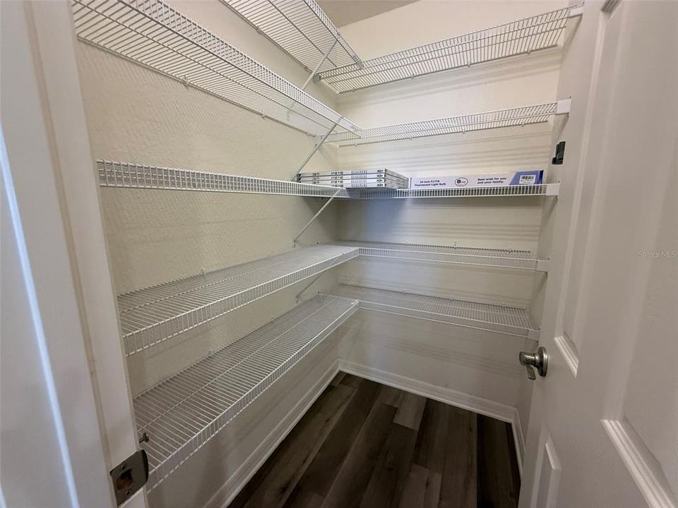 For Rent: $2,300 (4 beds, 2 baths, 1749 Square Feet)