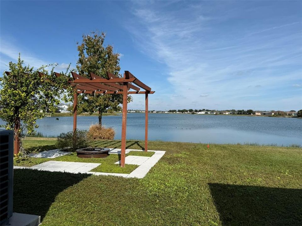 For Rent: $2,300 (4 beds, 2 baths, 1749 Square Feet)