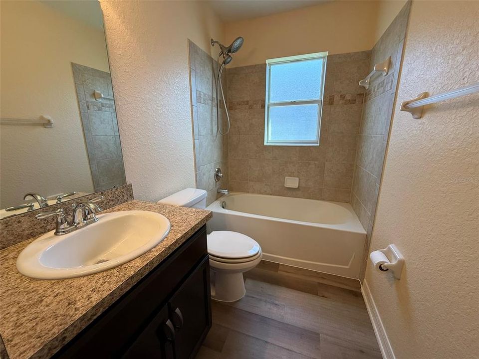 For Rent: $2,300 (4 beds, 2 baths, 1749 Square Feet)