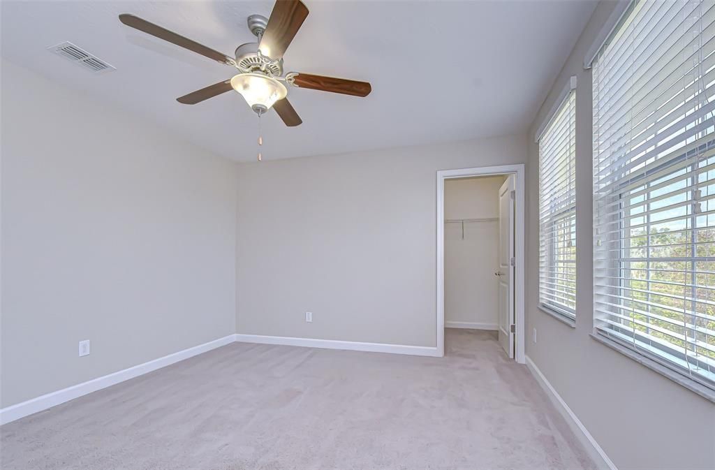 待售: $570,000 (5 贝兹, 3 浴室, 3291 平方英尺)