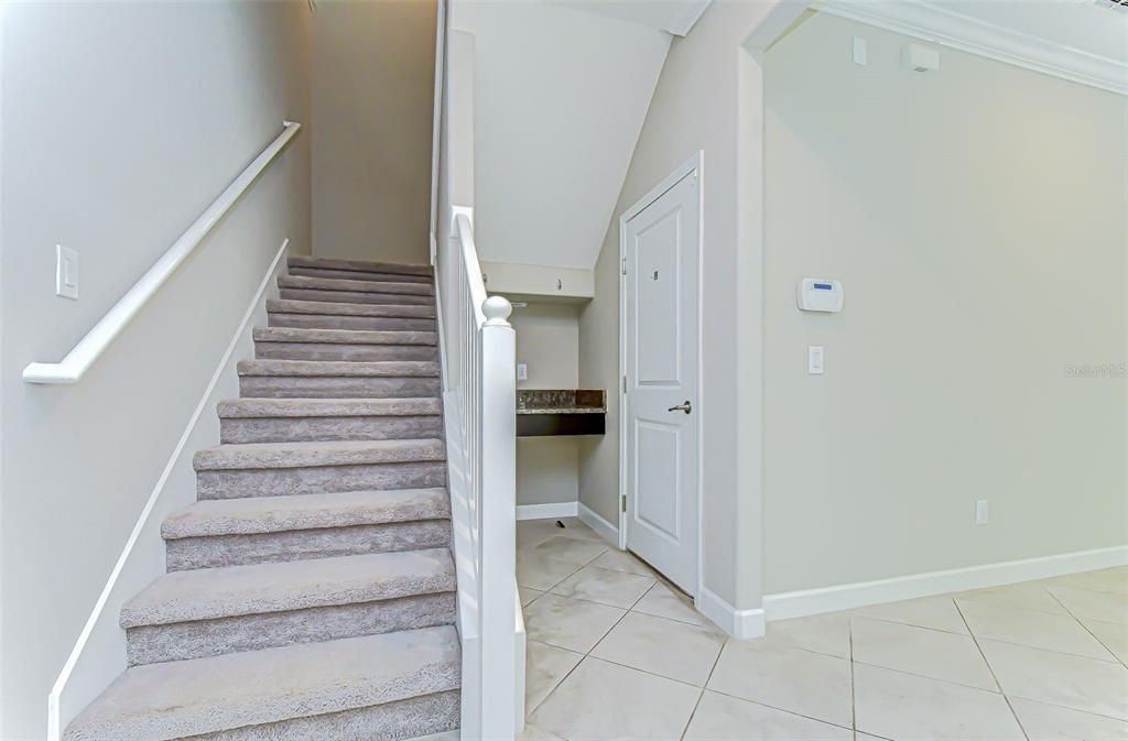 待售: $570,000 (5 贝兹, 3 浴室, 3291 平方英尺)