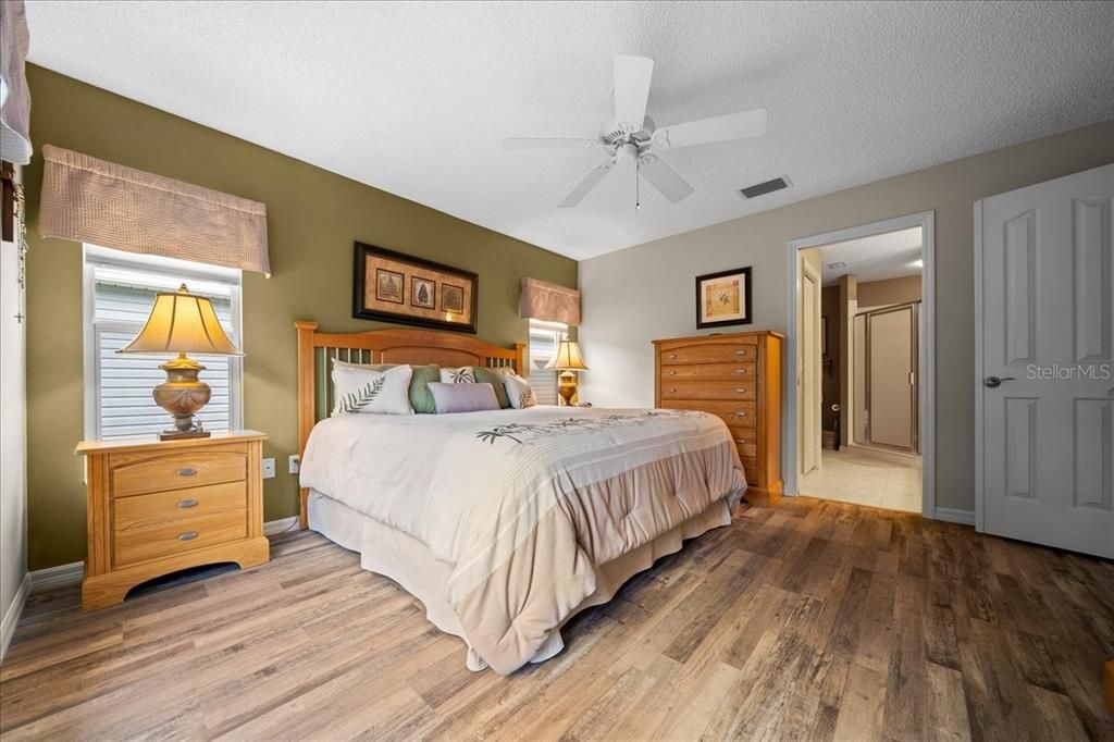 For Sale: $415,000 (3 beds, 2 baths, 1744 Square Feet)