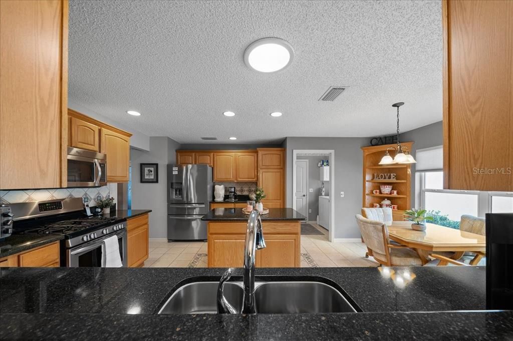 For Sale: $415,000 (3 beds, 2 baths, 1744 Square Feet)