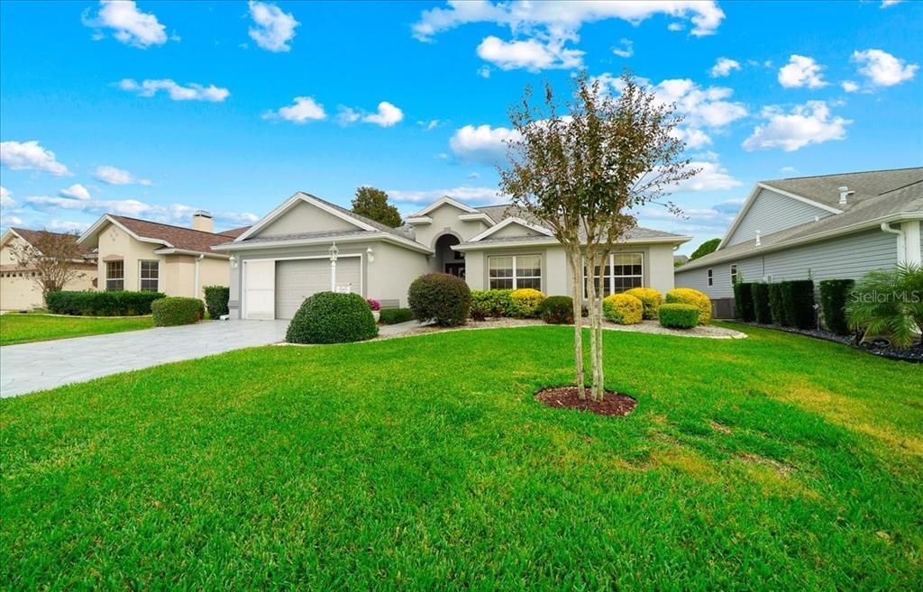 For Sale: $415,000 (3 beds, 2 baths, 1744 Square Feet)