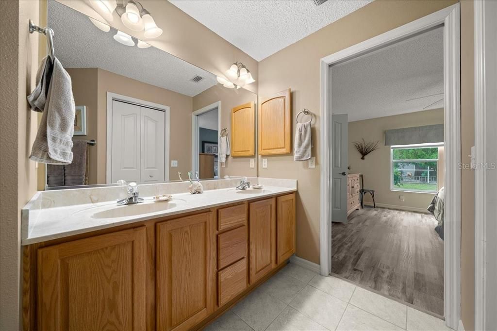 For Sale: $415,000 (3 beds, 2 baths, 1744 Square Feet)