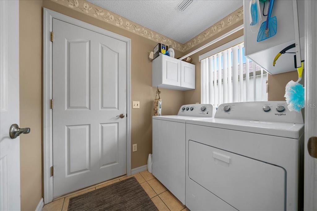 For Sale: $415,000 (3 beds, 2 baths, 1744 Square Feet)