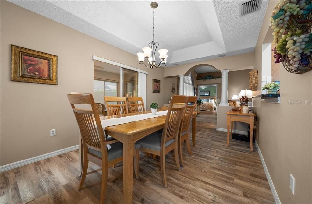 For Sale: $415,000 (3 beds, 2 baths, 1744 Square Feet)