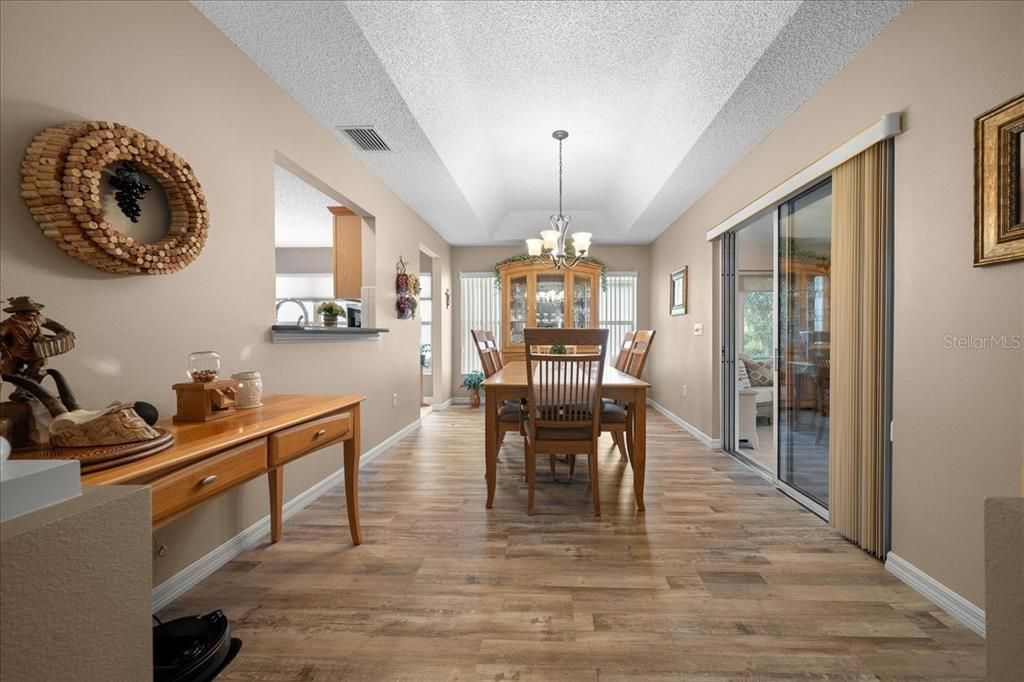 For Sale: $415,000 (3 beds, 2 baths, 1744 Square Feet)