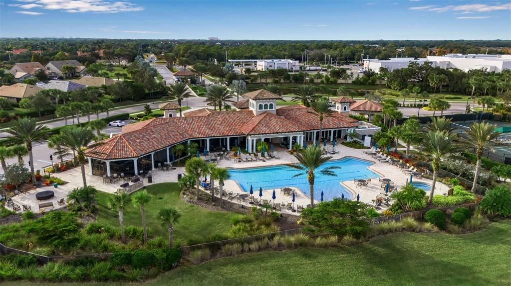 Под контрактом: $535,000 (2 спален, 2 ванн, 1790 Квадратных фут)