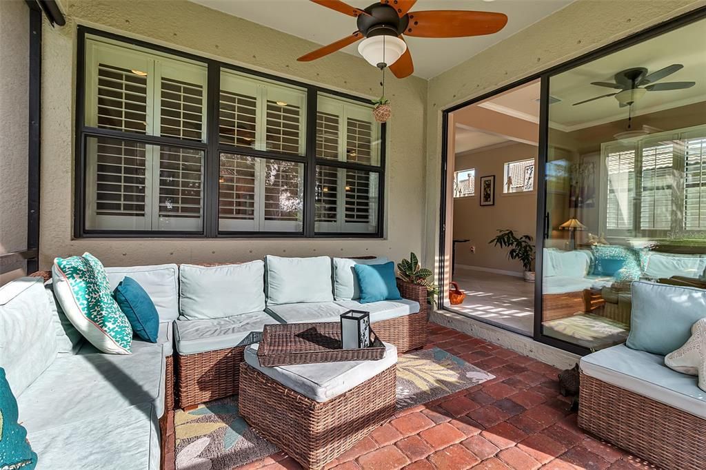 Под контрактом: $535,000 (2 спален, 2 ванн, 1790 Квадратных фут)