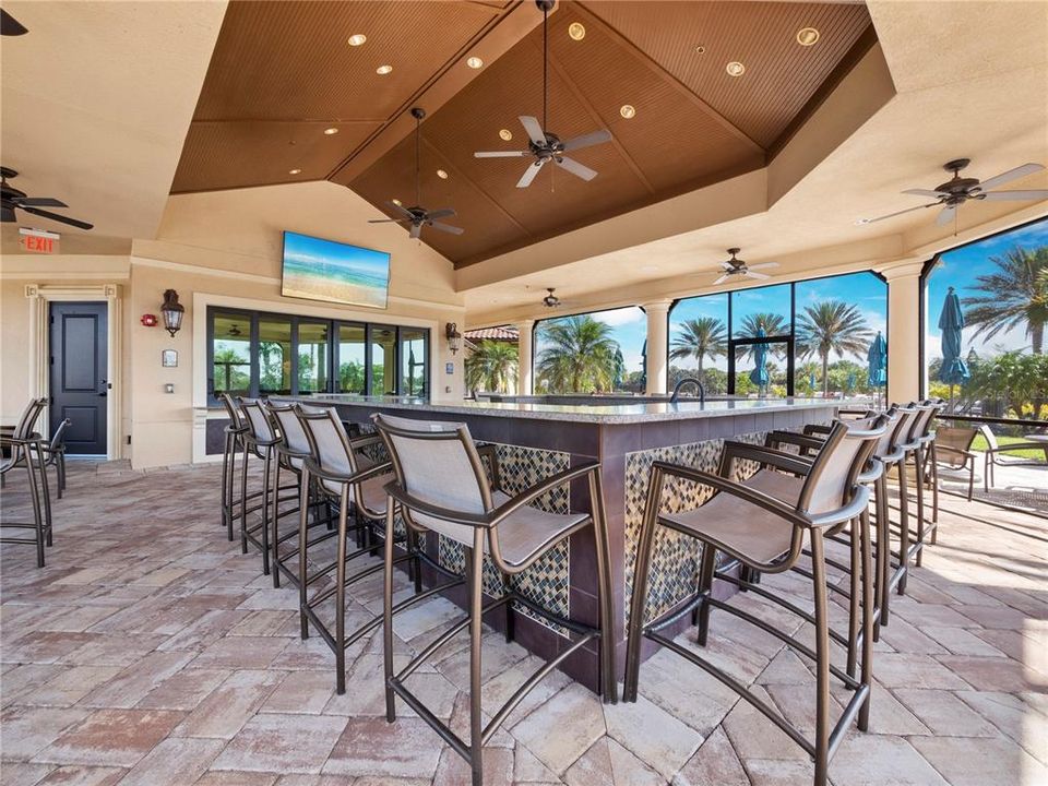 Под контрактом: $535,000 (2 спален, 2 ванн, 1790 Квадратных фут)