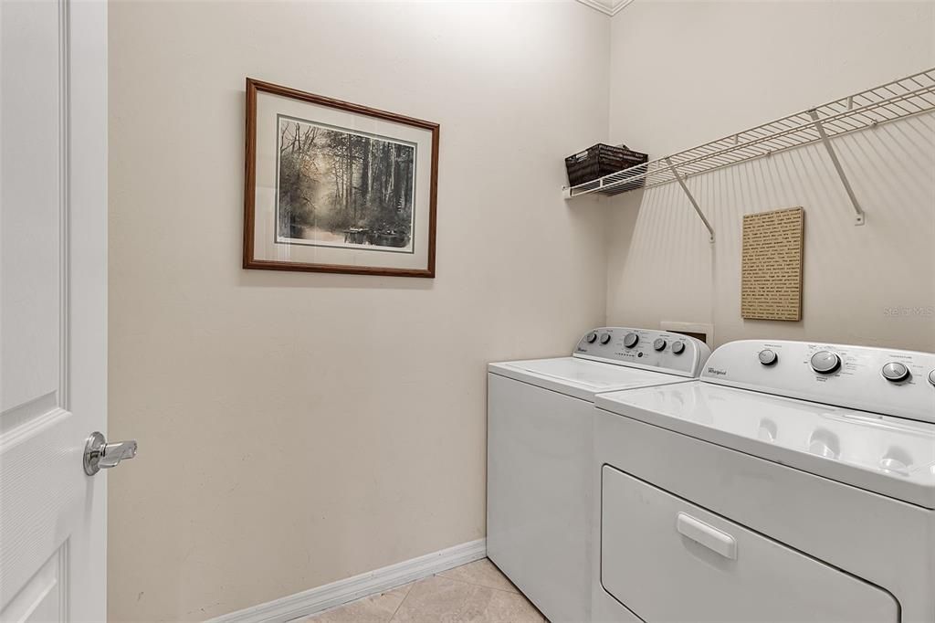 Под контрактом: $535,000 (2 спален, 2 ванн, 1790 Квадратных фут)