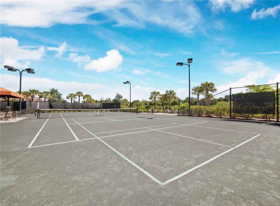 Под контрактом: $535,000 (2 спален, 2 ванн, 1790 Квадратных фут)