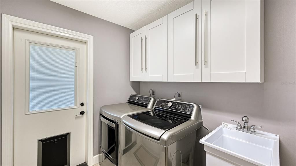 En Venta: $665,000 (3 camas, 2 baños, 2152 Pies cuadrados)