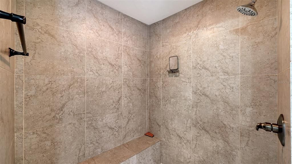 En Venta: $665,000 (3 camas, 2 baños, 2152 Pies cuadrados)