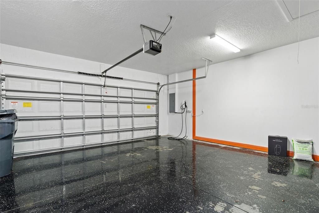 出租: $3,500 (3 贝兹, 2 浴室, 2053 平方英尺)