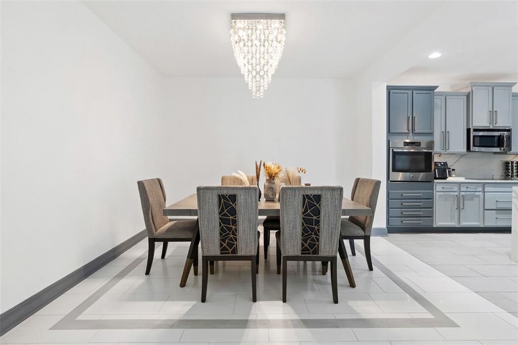 出租: $3,500 (3 贝兹, 2 浴室, 2053 平方英尺)