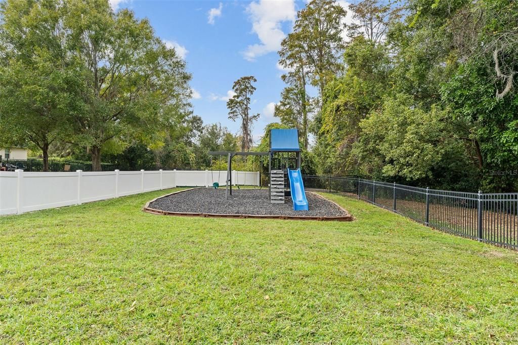 出租: $3,500 (3 贝兹, 2 浴室, 2053 平方英尺)