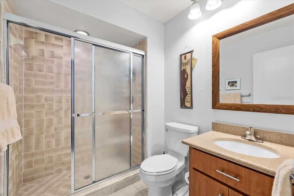 На продажу: $539,900 (3 спален, 3 ванн, 1823 Квадратных фут)