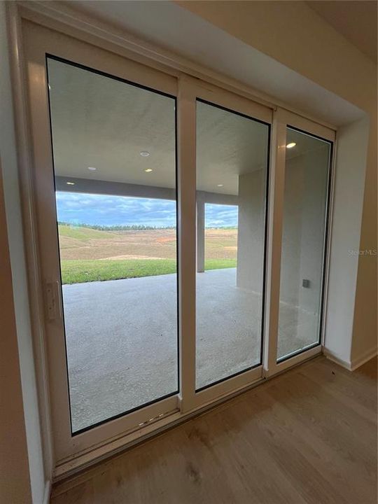 For Sale: $779,990 (6 beds, 4 baths, 3550 Square Feet)