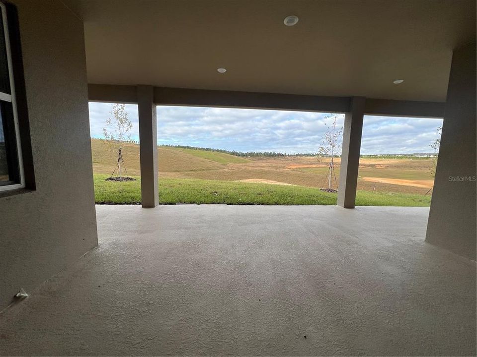 For Sale: $779,990 (6 beds, 4 baths, 3550 Square Feet)