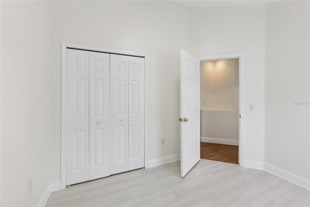 For Sale: $345,000 (4 beds, 2 baths, 1895 Square Feet)