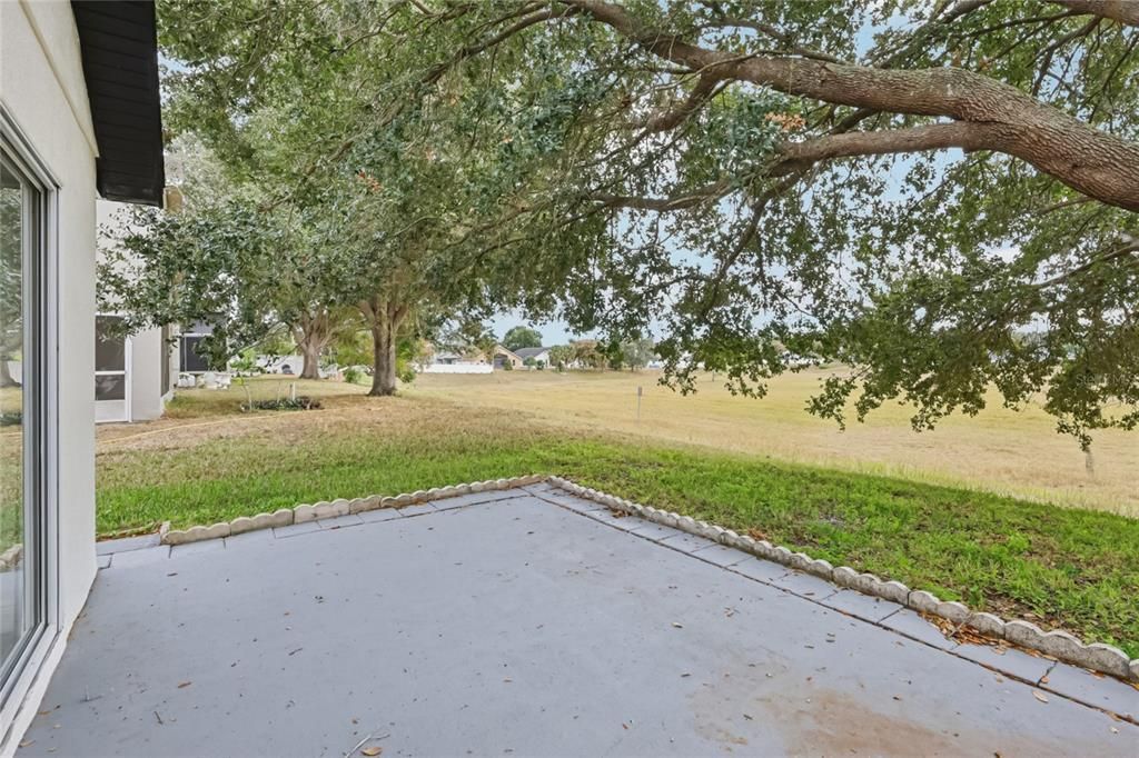 For Sale: $345,000 (4 beds, 2 baths, 1895 Square Feet)