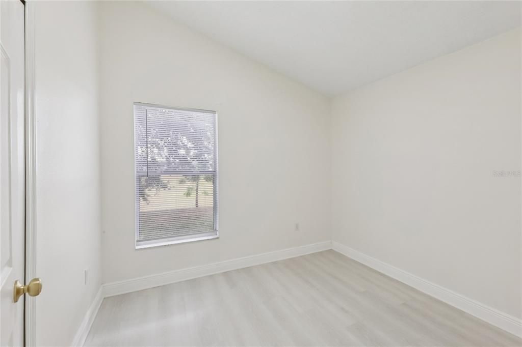 For Sale: $345,000 (4 beds, 2 baths, 1895 Square Feet)