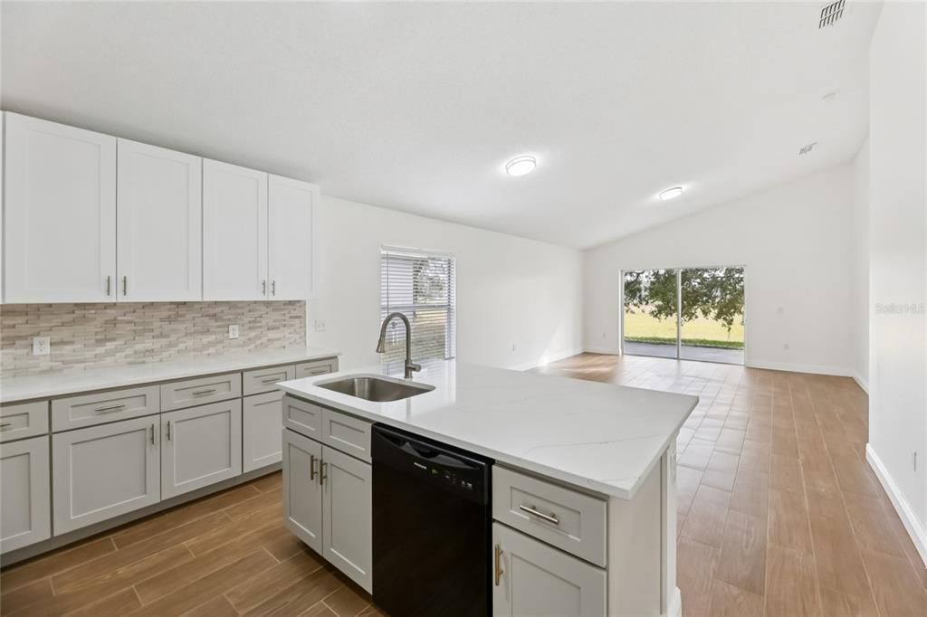 For Sale: $345,000 (4 beds, 2 baths, 1895 Square Feet)