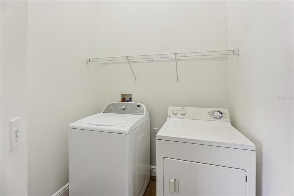 For Sale: $345,000 (4 beds, 2 baths, 1895 Square Feet)