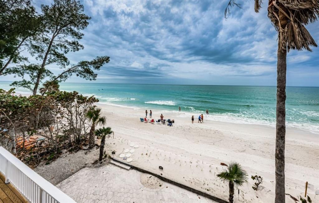 出租: $17,000 (3 贝兹, 2 浴室, 1800 平方英尺)